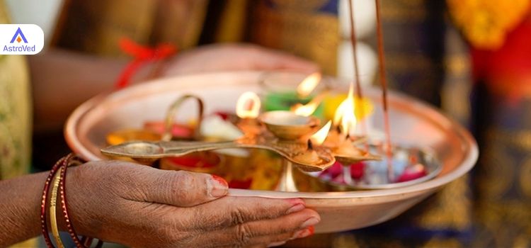 Thirushti | திருஷ்டியைக் கழிக்க சின்னச்சின்ன வழிகள்!